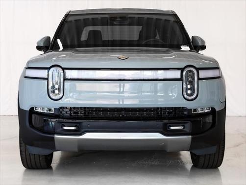 2022 Rivian R1T Adventure