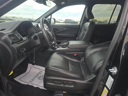 Crystal Black Pearl 2025 Honda Ridgeline TrailSport