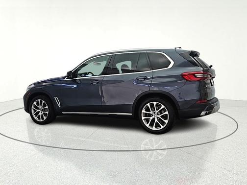 Arctic Gray Metallic 2020 BMW X5 xDrive40i