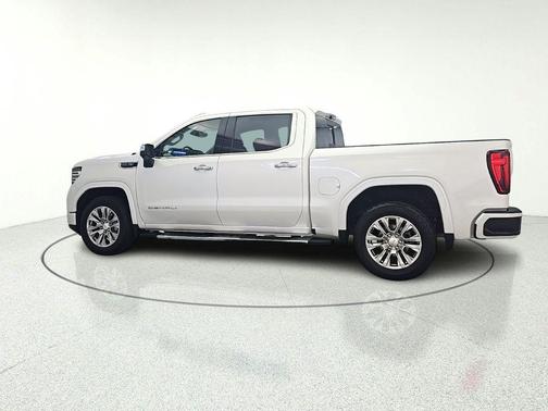White Frost Tricoat 2022 GMC Sierra 1500 Denali