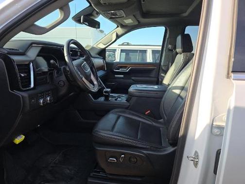 White Frost Tricoat 2022 GMC Sierra 1500 Denali