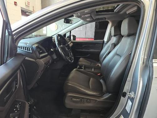 Lunar Silver Metallic 2020 Honda Odyssey EX-L