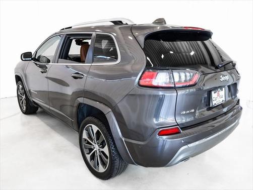 2019 Jeep Cherokee Overland