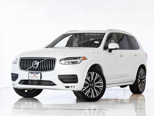 2021 Volvo XC90 T6 Momentum