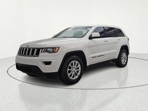 2022 Jeep Grand Cherokee Laredo