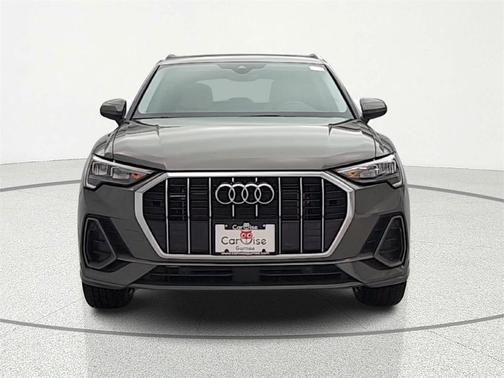 2022 Audi Q3 45 S line Premium