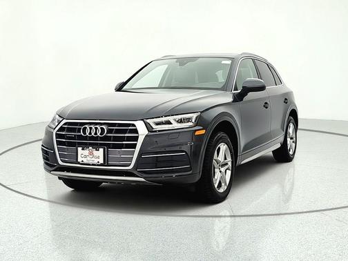 Gray Metallic 2018 Audi Q5 2.0T Tech Premium