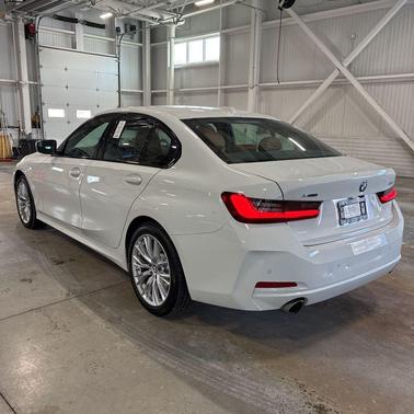 2023 BMW 330 xDrive