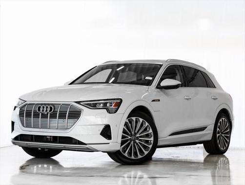 2019 Audi e-tron Premium Plus