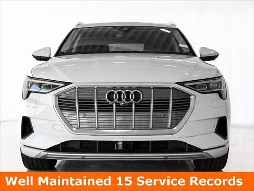 2019 Audi e-tron Premium Plus