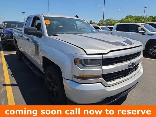 Silver Ice Metallic 2018 Chevrolet Silverado 1500 Custom