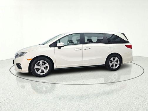 White Diamond Pearl 2018 Honda Odyssey EX