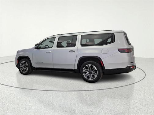 2023 Jeep Wagoneer L Series II 4x4