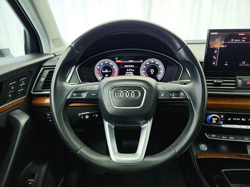 2023 Audi Q5 45 S line Premium Plus