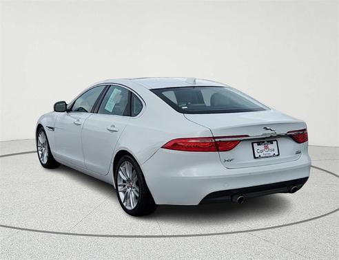 2017 Jaguar XF 35t Prestige