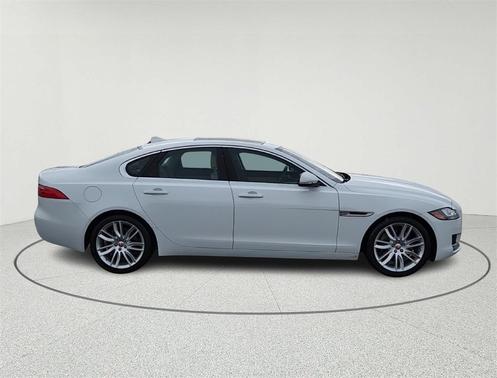 2017 Jaguar XF 35t Prestige