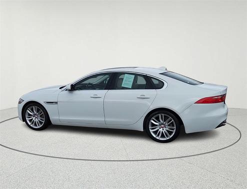 2017 Jaguar XF 35t Prestige