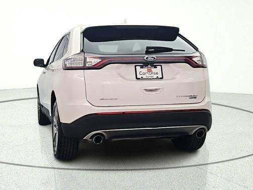 White Platinum Clearcoat Metallic 2017 Ford Edge Titanium