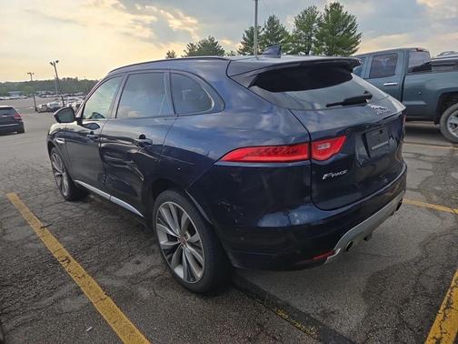Dark Sapphire Metallic 2017 Jaguar F-PACE S