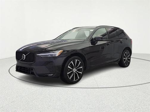 2024 Volvo XC60 B5 Plus Dark Theme