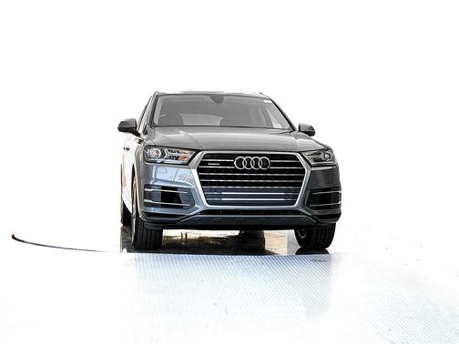 2017 Audi Q7 3.0T Premium