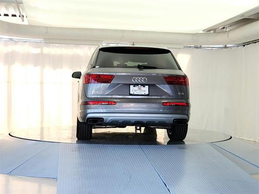 2017 Audi Q7 3.0T Premium