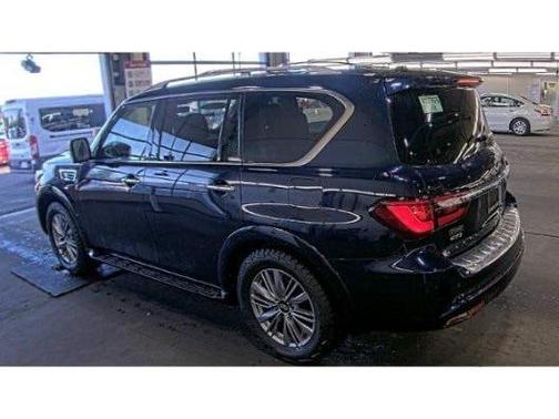 2021 INFINITI QX80 Luxe