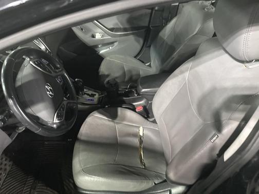 2012 Hyundai ELANTRA Limited