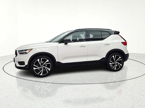 2019 Volvo XC40 T5 R-Design