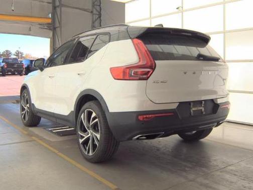 2019 Volvo XC40 T5 R-Design