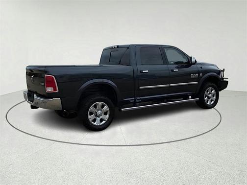 2018 RAM 2500 Laramie Crew Cab 4x4 6'4' Box
