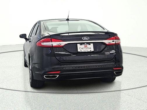 Burgundy Velvet Metallic Tinted Clearcoat 2017 Ford Fusion SE