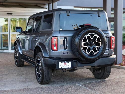 2022 Ford Bronco Outer Banks