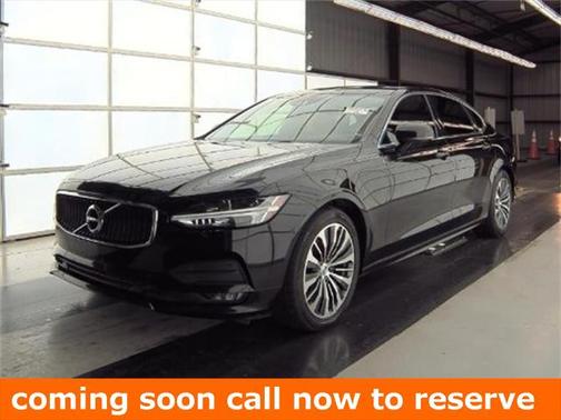 2020 Volvo S90 T6 Momentum