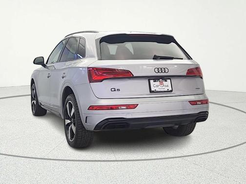 2022 Audi Q5 45 S line Premium Plus