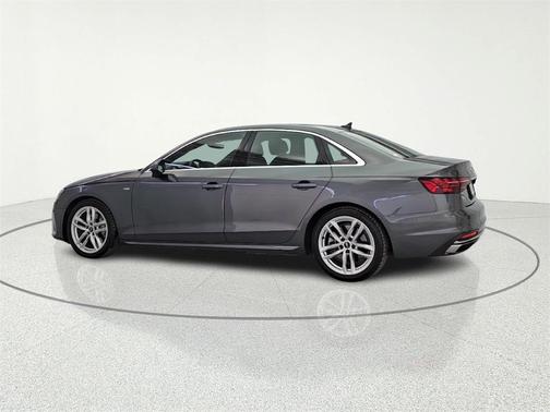 2022 Audi A4 45 S line Premium Plus