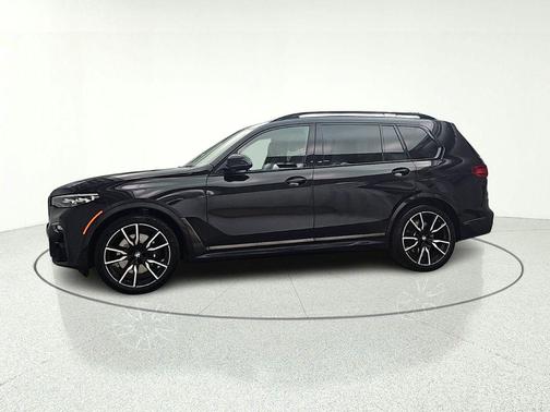 Black Sapphire Metallic 2021 BMW X7 xDrive40i