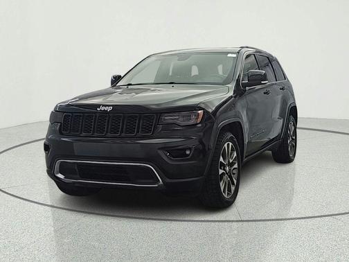 Diamond Black Crystal Pearlcoat 2018 Jeep Grand Cherokee Limited