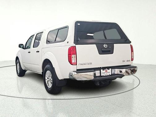 Glacier White 2018 Nissan Frontier SV