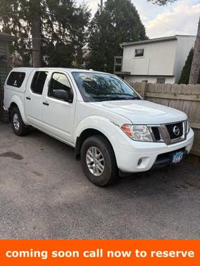 Glacier White 2018 Nissan Frontier SV