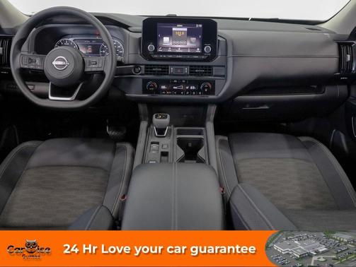 2025 Nissan Pathfinder S FWD