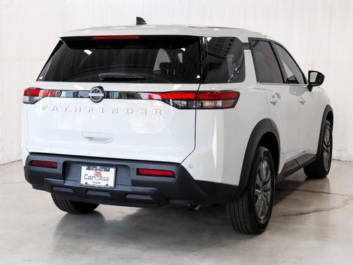 2025 Nissan Pathfinder S FWD