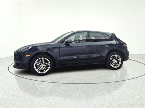 Night Blue Metallic 2020 Porsche Macan Macan