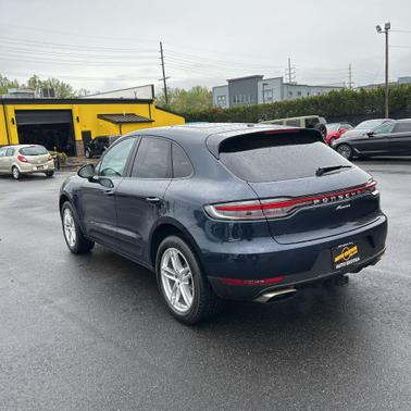 Night Blue Metallic 2020 Porsche Macan Macan