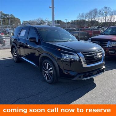 2024 Nissan Pathfinder Platinum