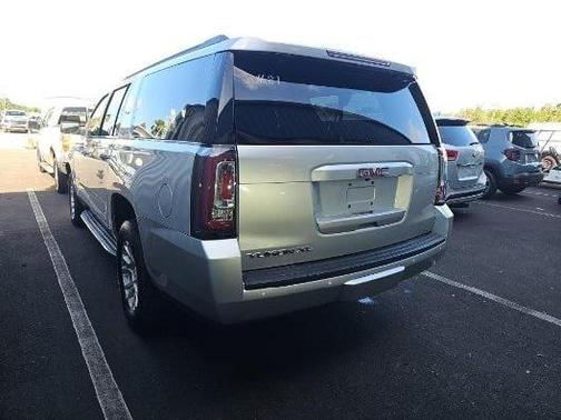 2017 GMC Yukon XL SLT