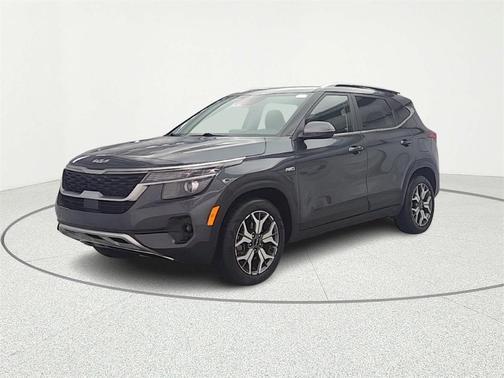 2023 Kia Seltos EX