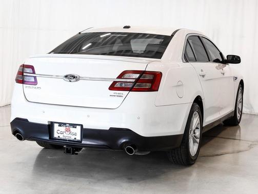 2016 Ford Taurus SEL
