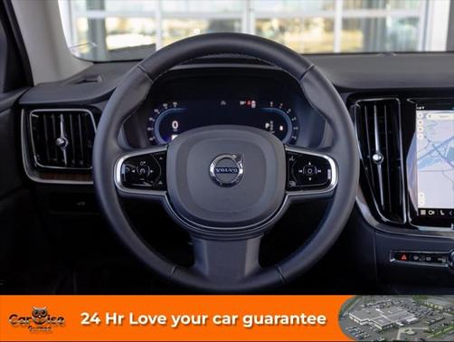2024 Volvo S60 B5 Plus Dark Theme