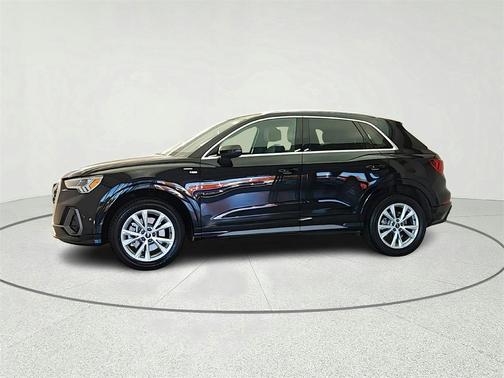 2023 Audi Q3 45 S line Premium Plus